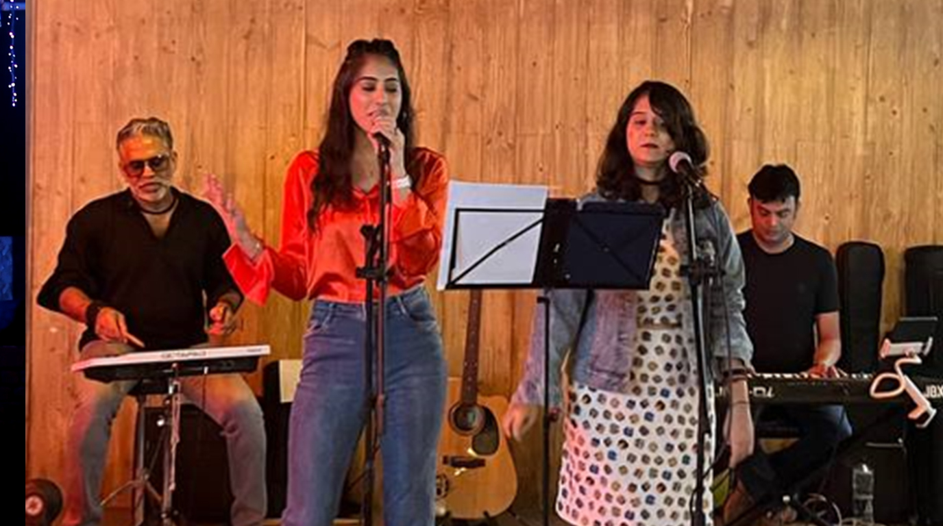 JBX Band live performance of Jiya Re on stage with lights